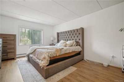 Home For Sale in Nanuet, New York