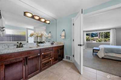 Home For Sale in Mill Creek, Washington