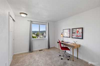 Home For Sale in Issaquah, Washington