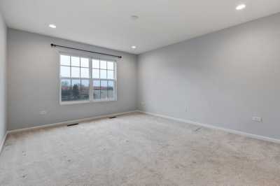 Home For Rent in Naperville, Illinois