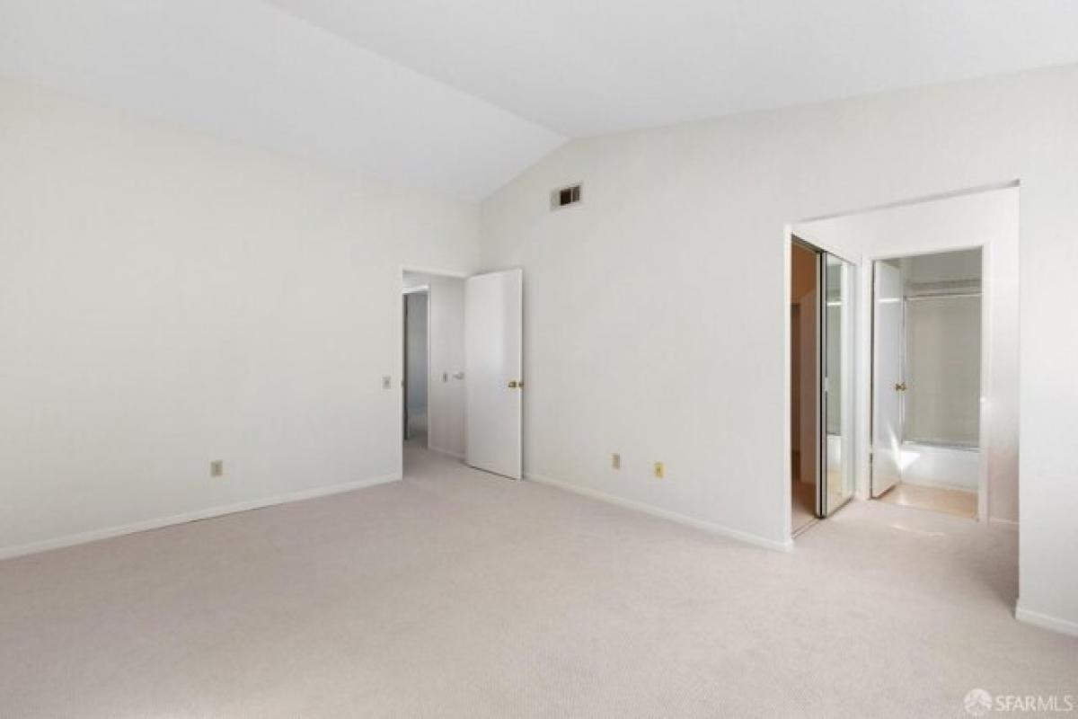 Picture of Home For Sale in Hercules, California, United States