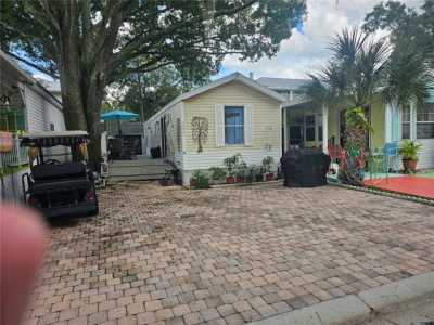 Home For Sale in Lutz, Florida