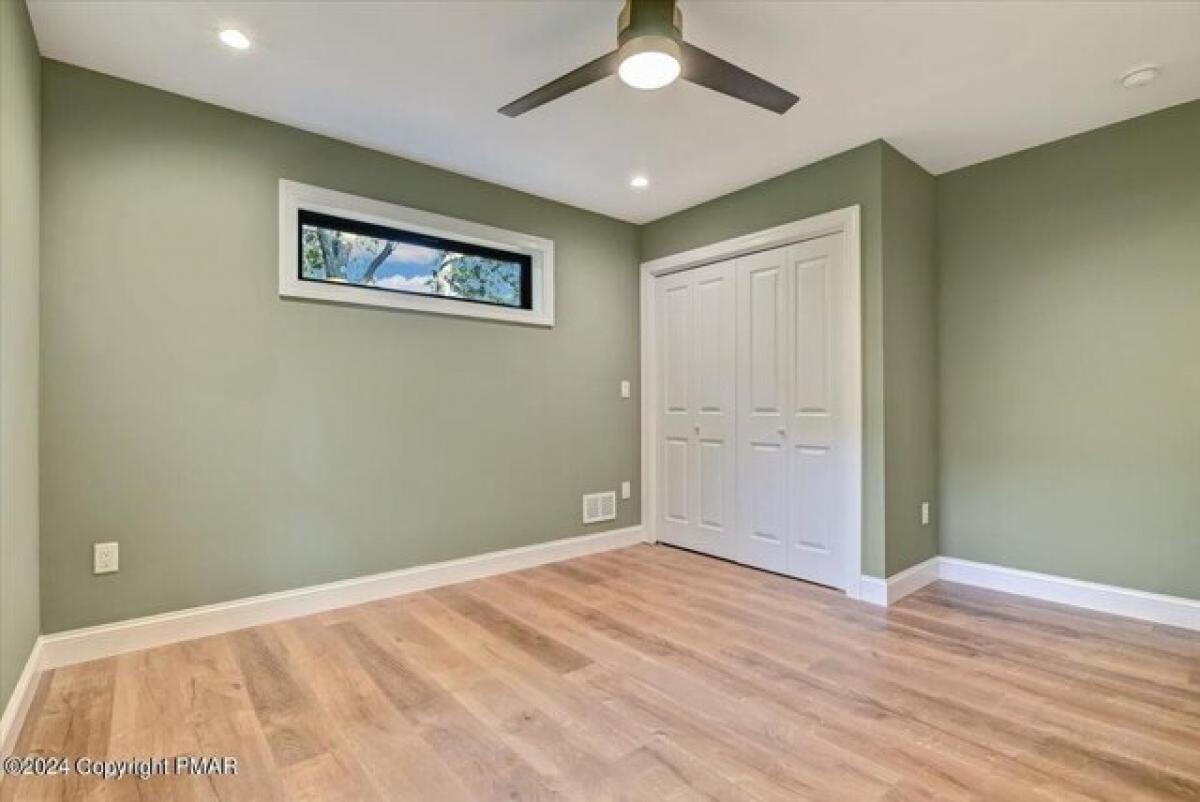 Picture of Home For Sale in Albrightsville, Pennsylvania, United States