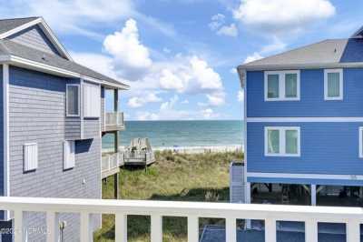Home For Sale in North Topsail Beach, North Carolina