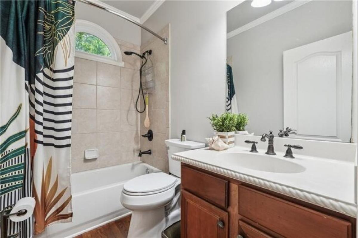 Picture of Home For Sale in Suwanee, Georgia, United States