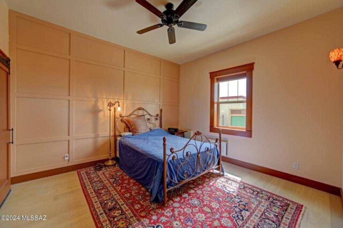 Picture of Home For Sale in Elgin, Arizona, United States