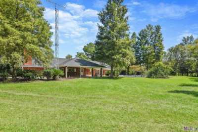 Home For Sale in Gonzales, Louisiana