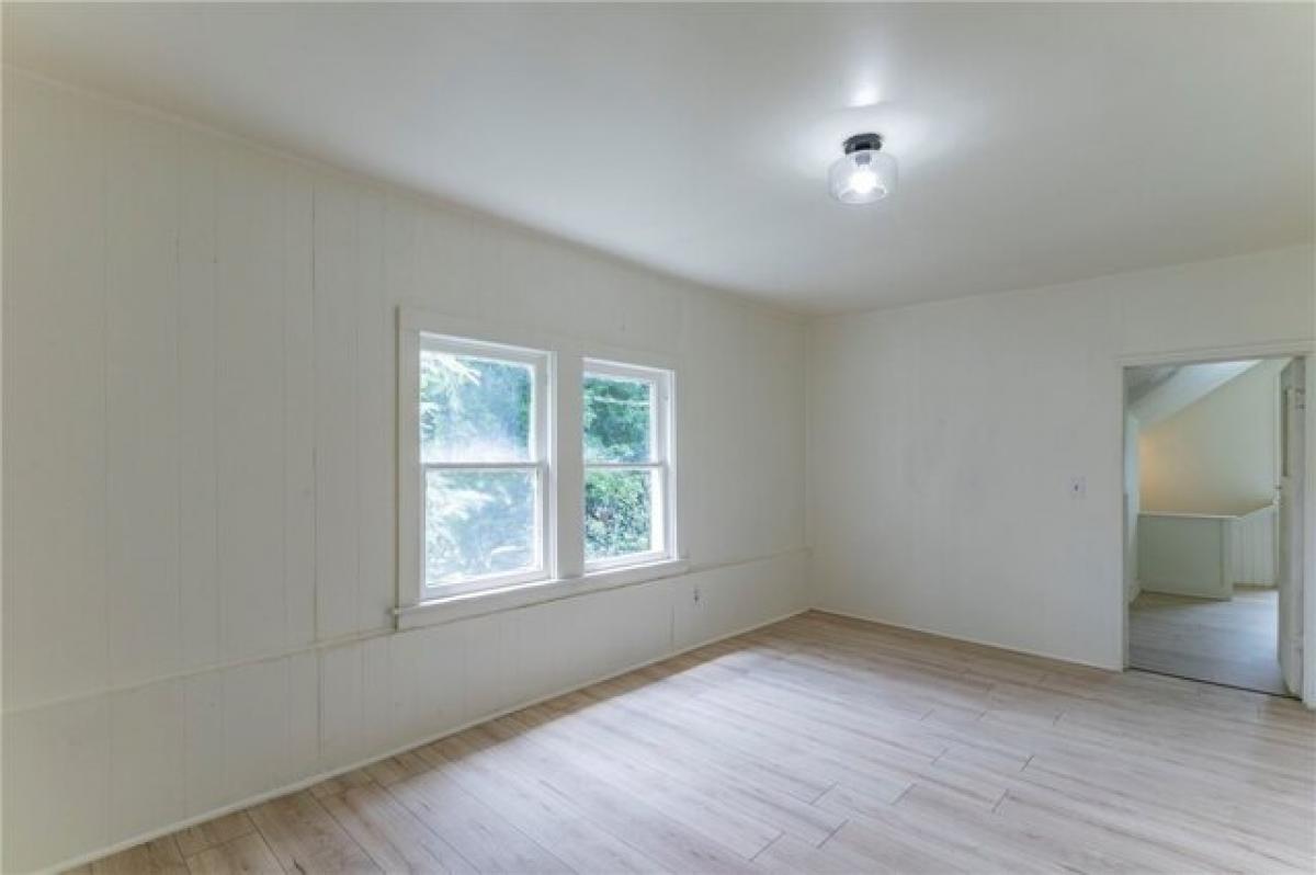 Picture of Home For Sale in Waco, Texas, United States