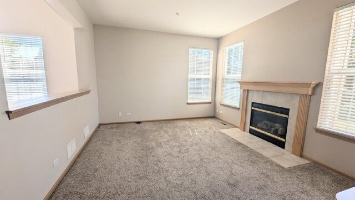 Picture of Home For Rent in Yorkville, Illinois, United States