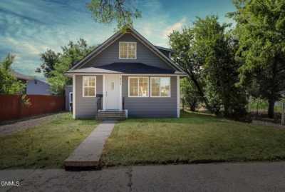 Home For Sale in Williston, North Dakota