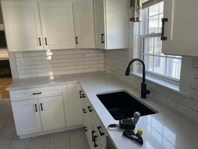 Home For Sale in Tiverton, Rhode Island