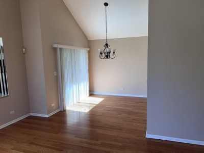 Home For Rent in Darien, Illinois