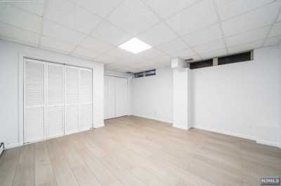 Home For Rent in Oradell, New Jersey