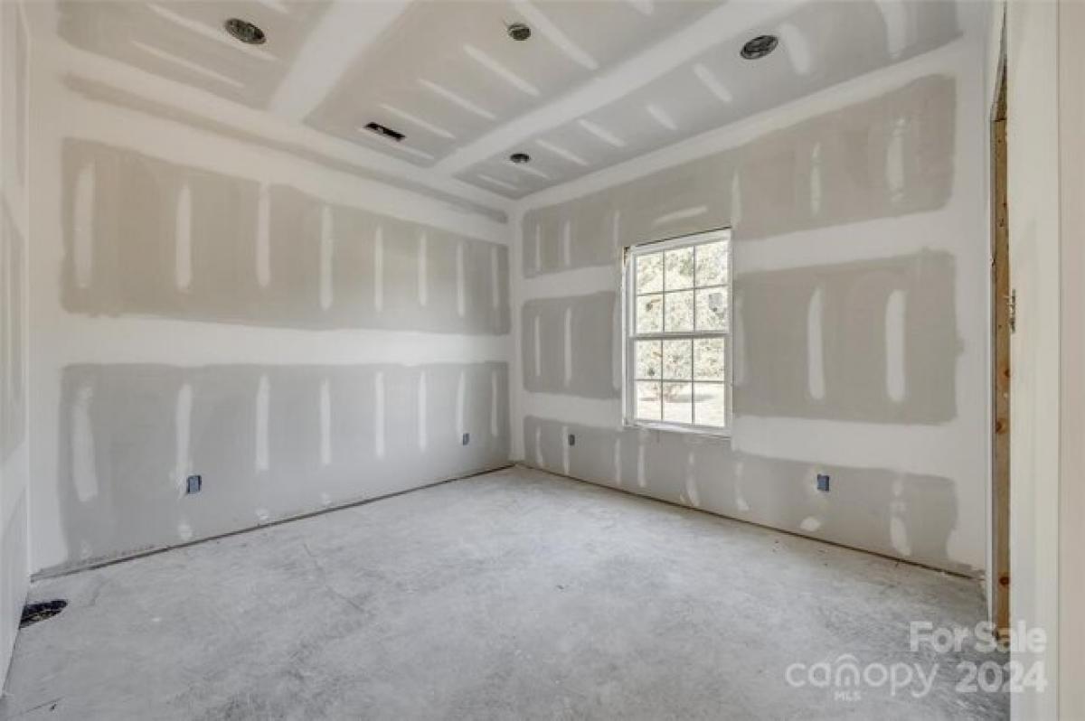 Picture of Home For Sale in Heath Springs, South Carolina, United States