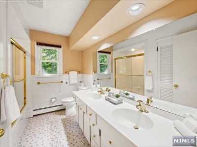 Home For Sale in Ramsey, New Jersey