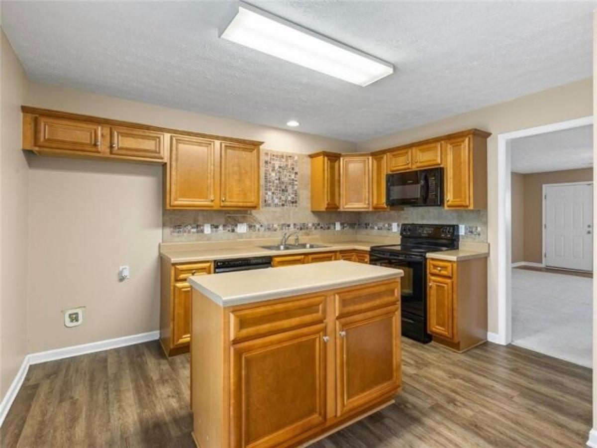 Picture of Home For Sale in Opelika, Alabama, United States