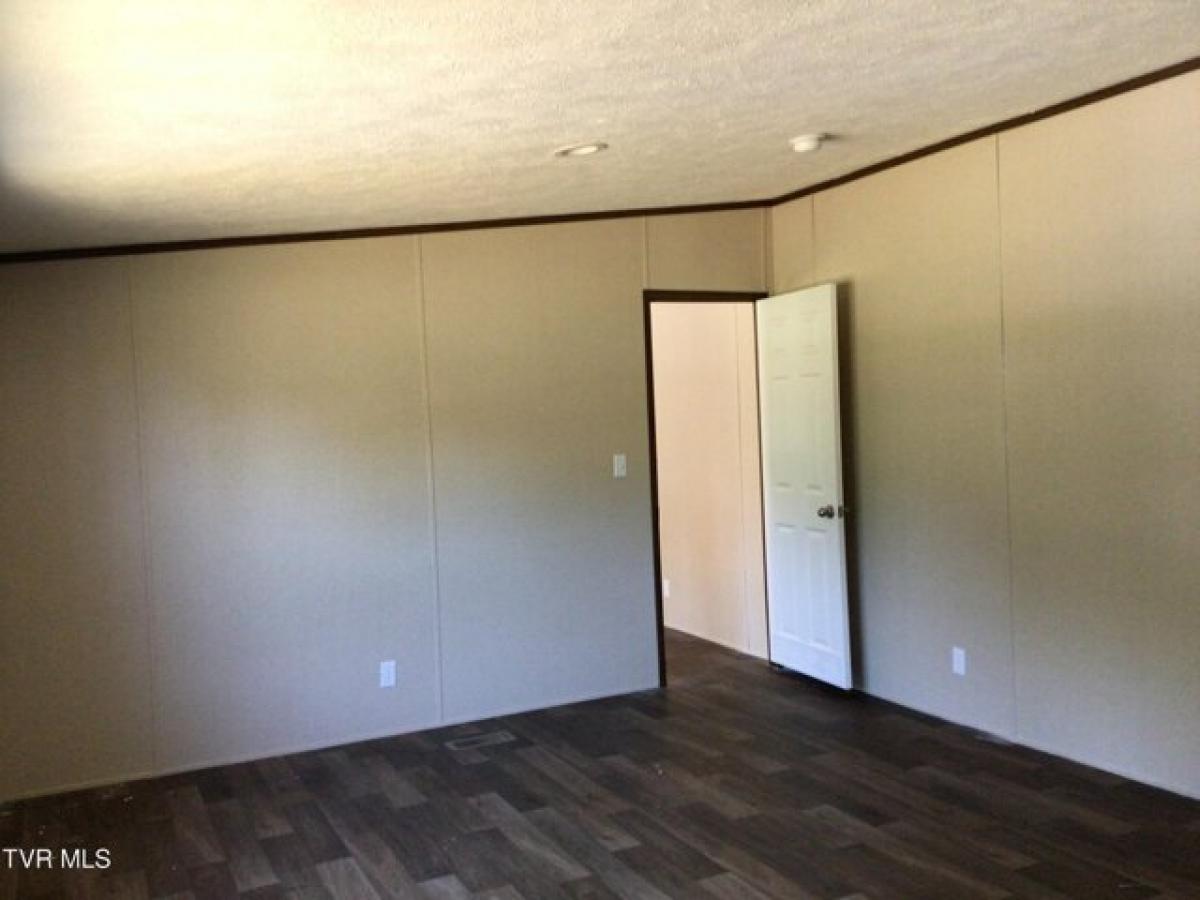 Picture of Home For Sale in Greeneville, Tennessee, United States