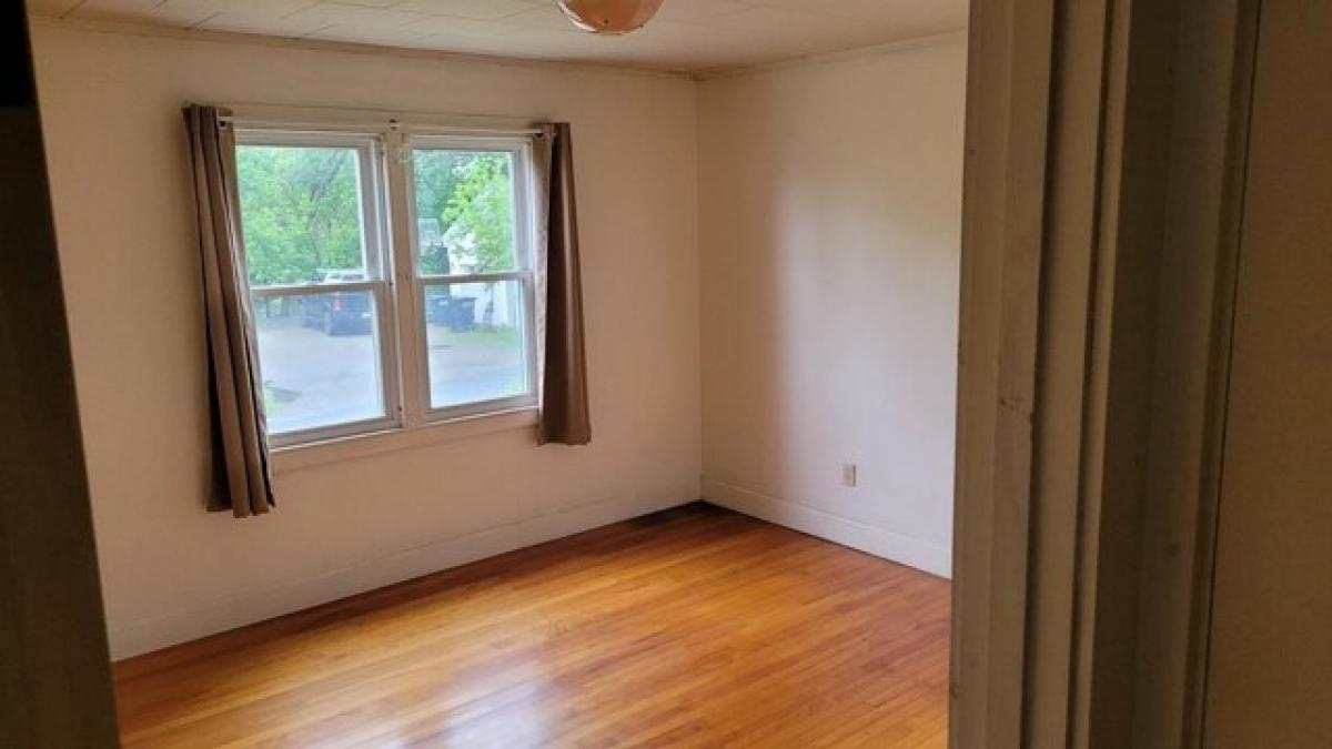 Picture of Home For Sale in Littleton, New Hampshire, United States