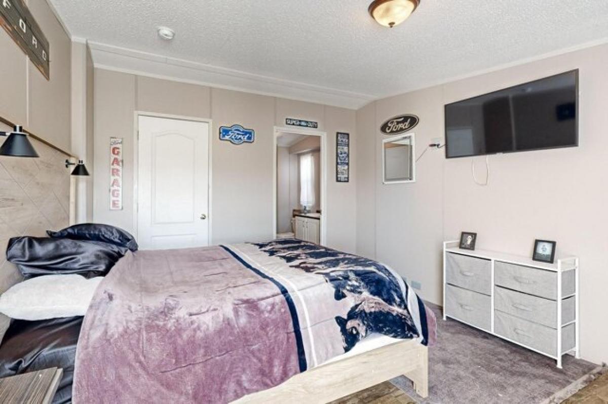 Picture of Home For Sale in Los Lunas, New Mexico, United States