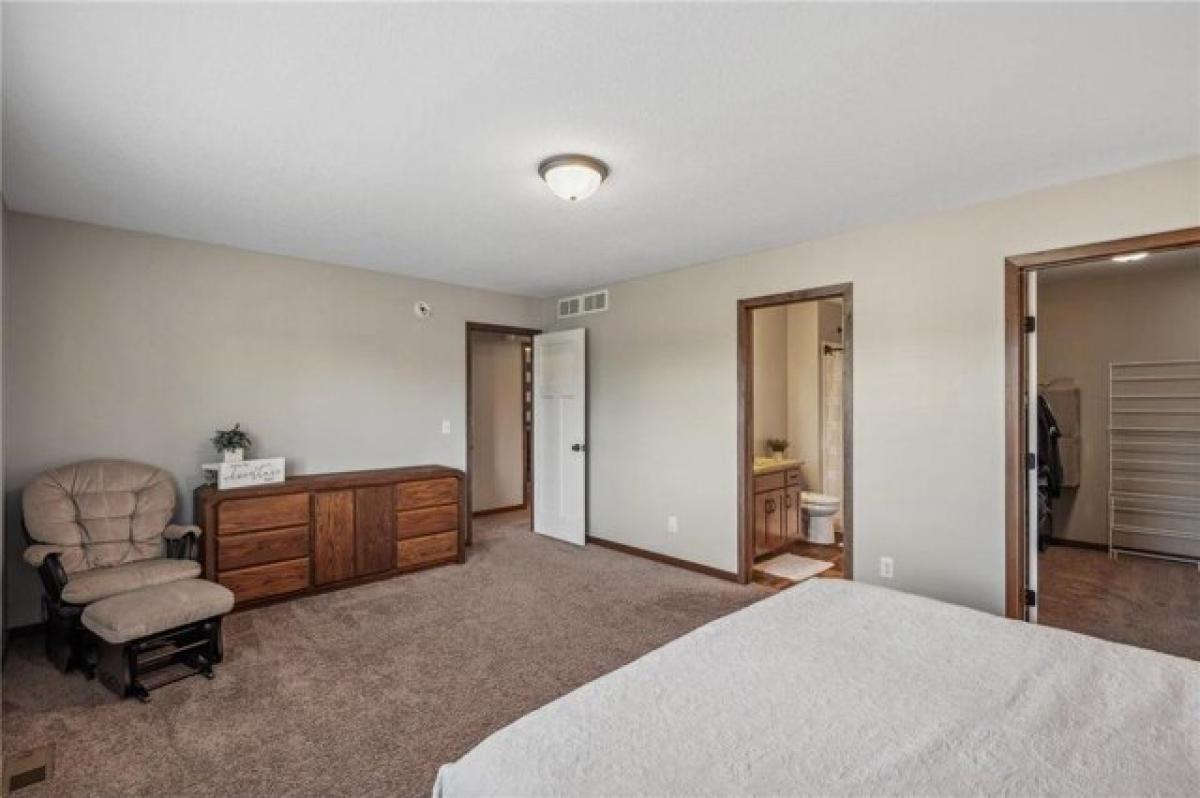 Picture of Home For Sale in Isanti, Minnesota, United States