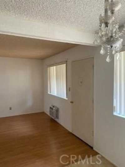 Home For Rent in Canoga Park, California
