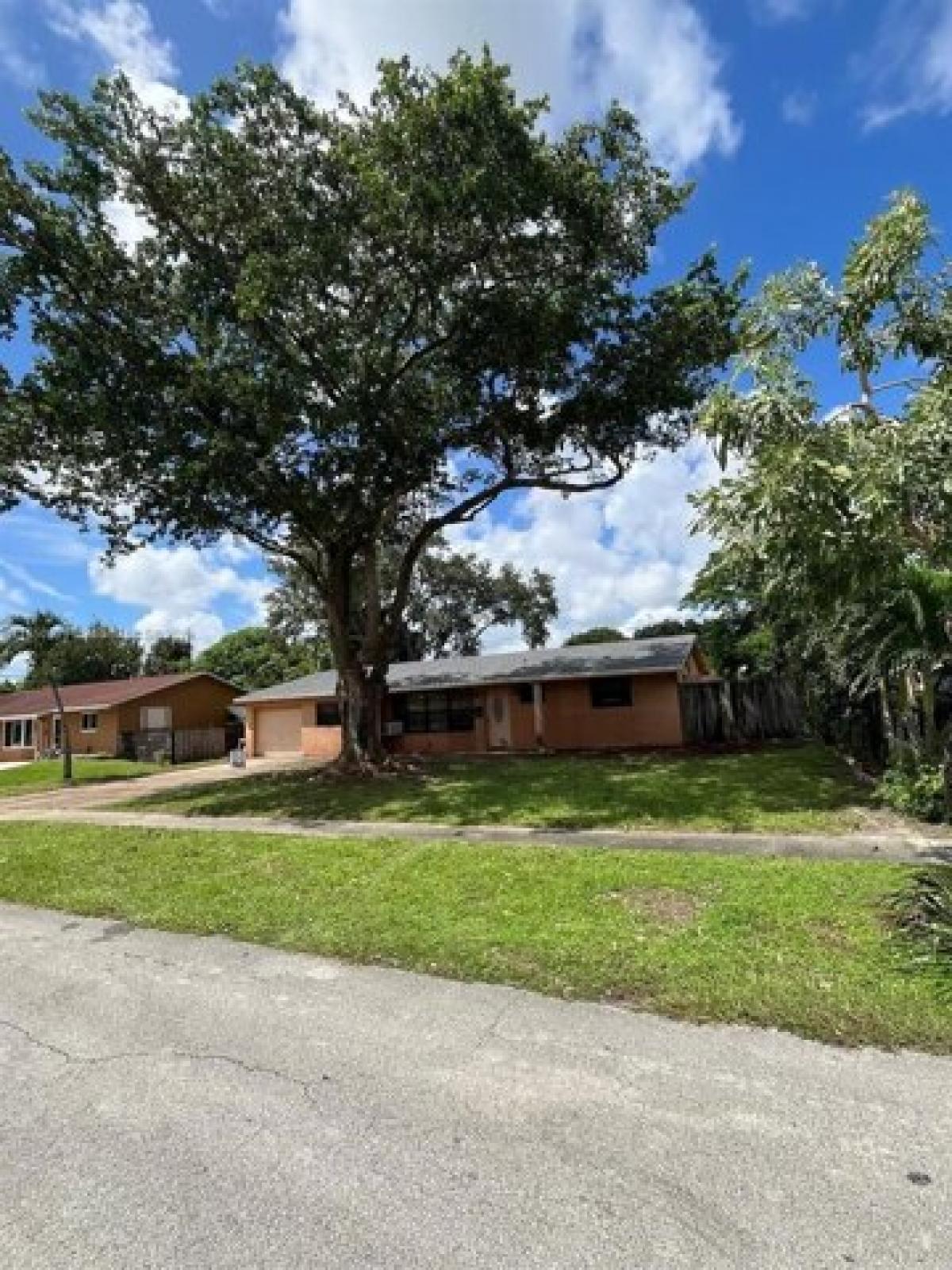 Picture of Home For Sale in Plantation, Florida, United States