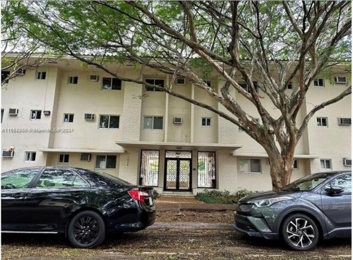 Picture of Home For Sale in Coral Gables, Florida, United States