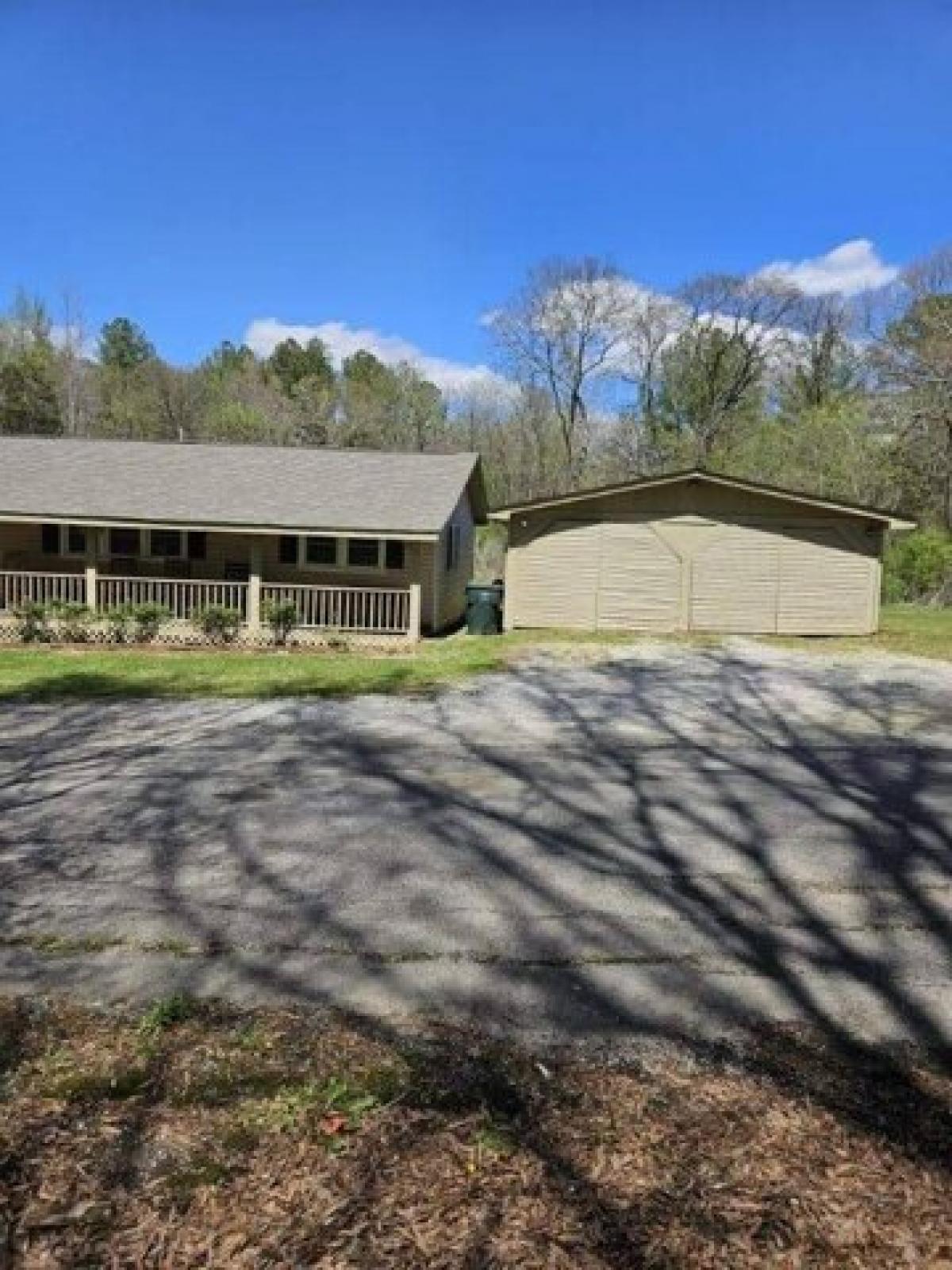 Picture of Home For Sale in Cherokee, Alabama, United States