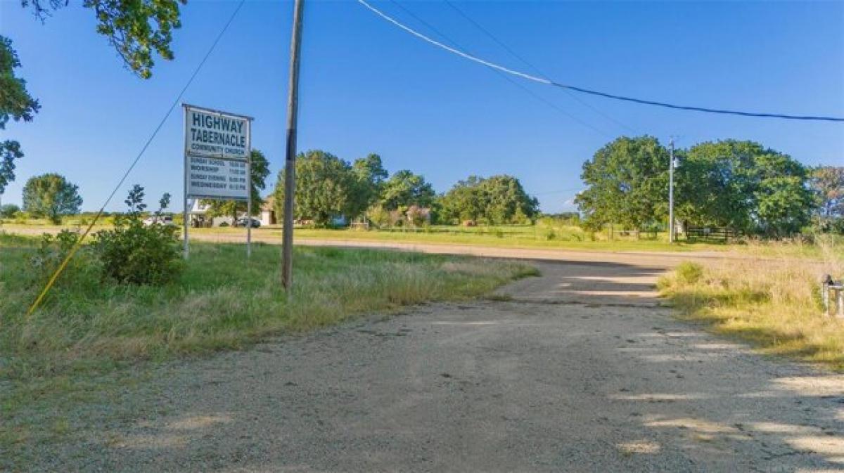 Picture of Home For Sale in Ada, Oklahoma, United States