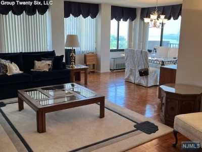 Home For Rent in Cliffside Park, New Jersey