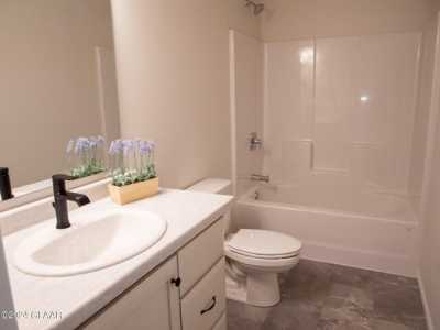 Home For Sale in Grand Forks, North Dakota