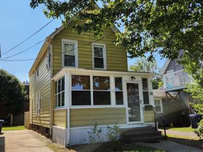 Home For Sale in West Haven, Connecticut