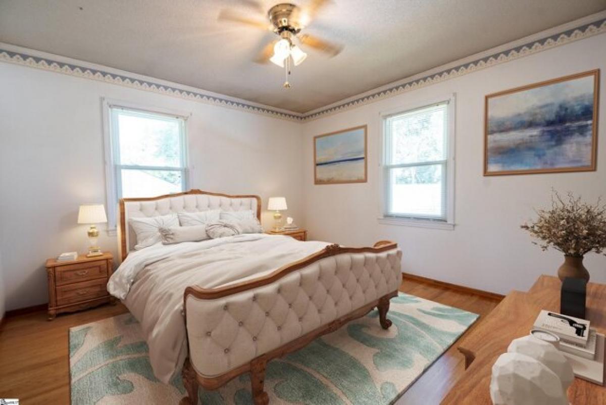 Picture of Home For Sale in Anderson, South Carolina, United States