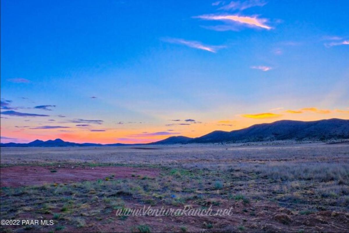 Picture of Residential Land For Sale in Prescott Valley, Arizona, United States