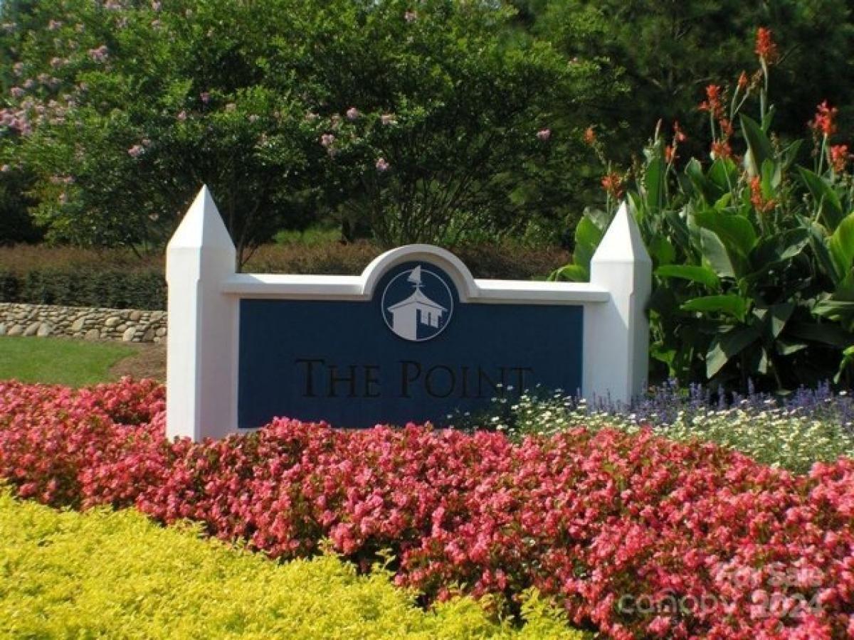 Picture of Home For Sale in Mooresville, North Carolina, United States