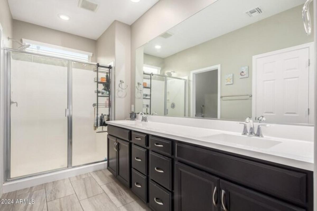 Picture of Home For Sale in Buckeye, Arizona, United States