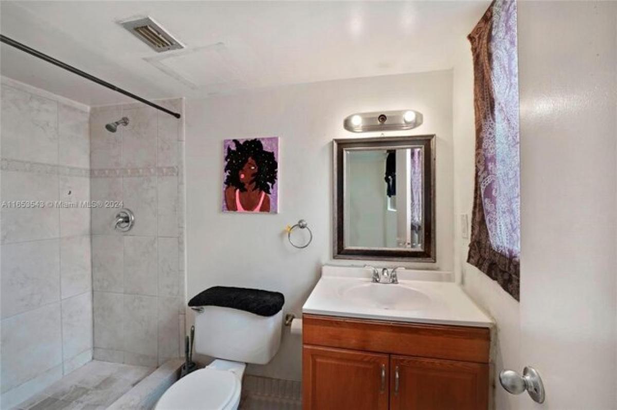 Picture of Home For Sale in North Lauderdale, Florida, United States