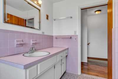 Home For Sale in Branford, Connecticut