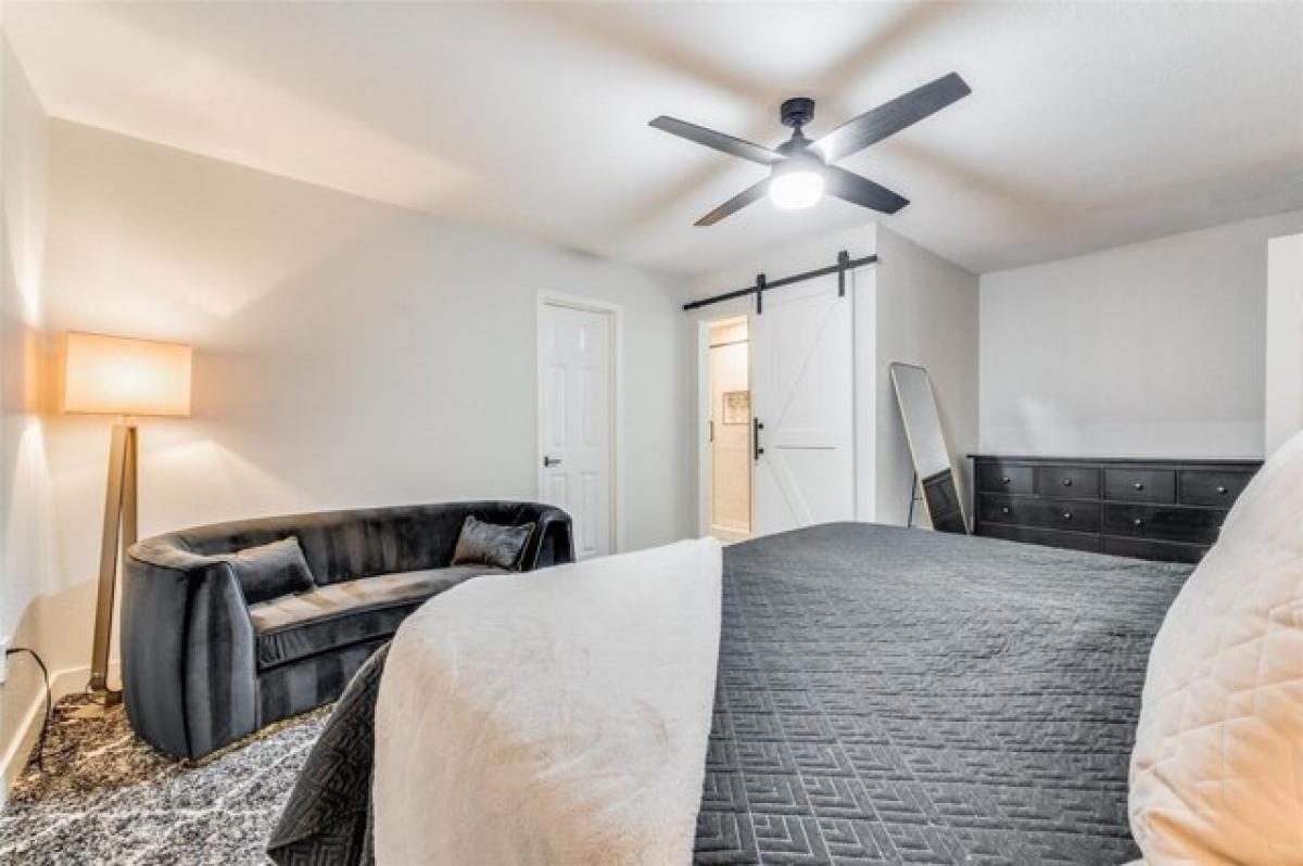 Picture of Home For Sale in Farmers Branch, Texas, United States