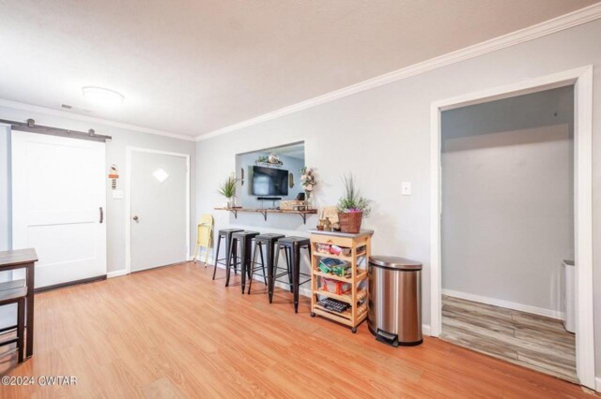 Picture of Home For Sale in Milan, Tennessee, United States