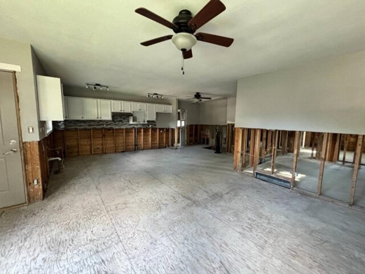 Picture of Home For Sale in Spencer, Iowa, United States