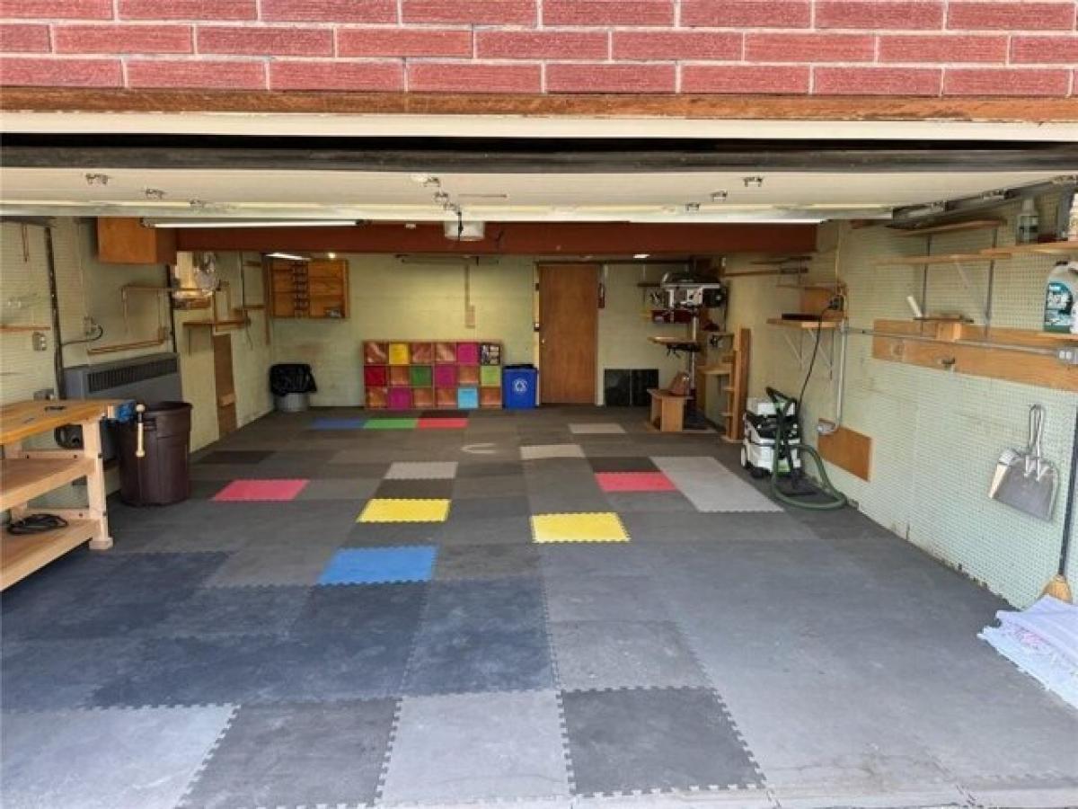 Picture of Home For Sale in Indiana, Pennsylvania, United States