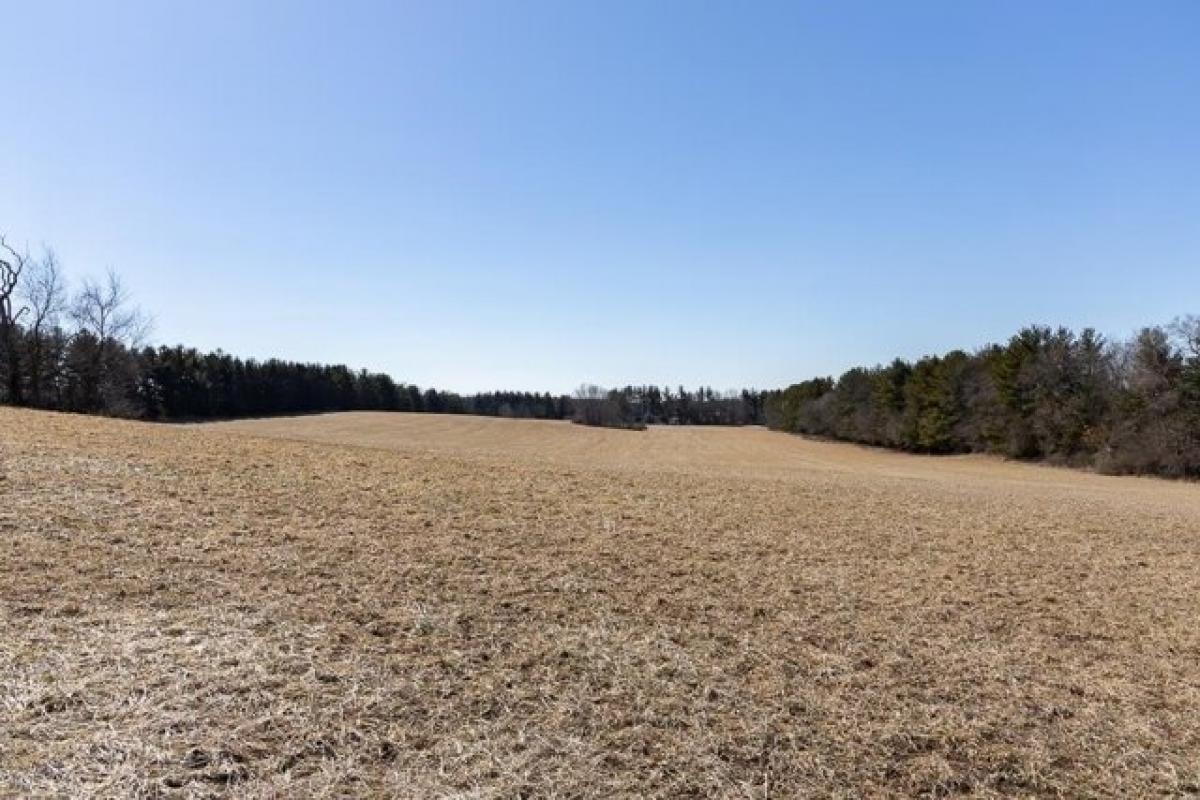 Picture of Home For Sale in Oregon, Wisconsin, United States