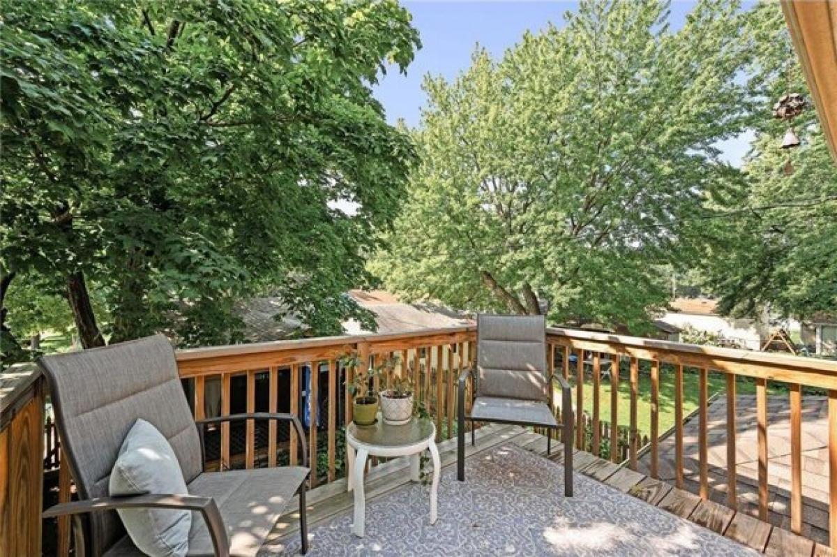 Picture of Home For Sale in Robbinsdale, Minnesota, United States