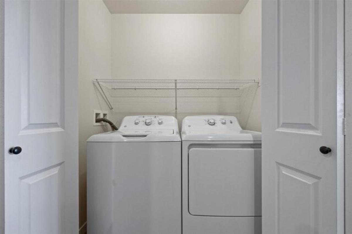 Picture of Home For Sale in North Liberty, Iowa, United States