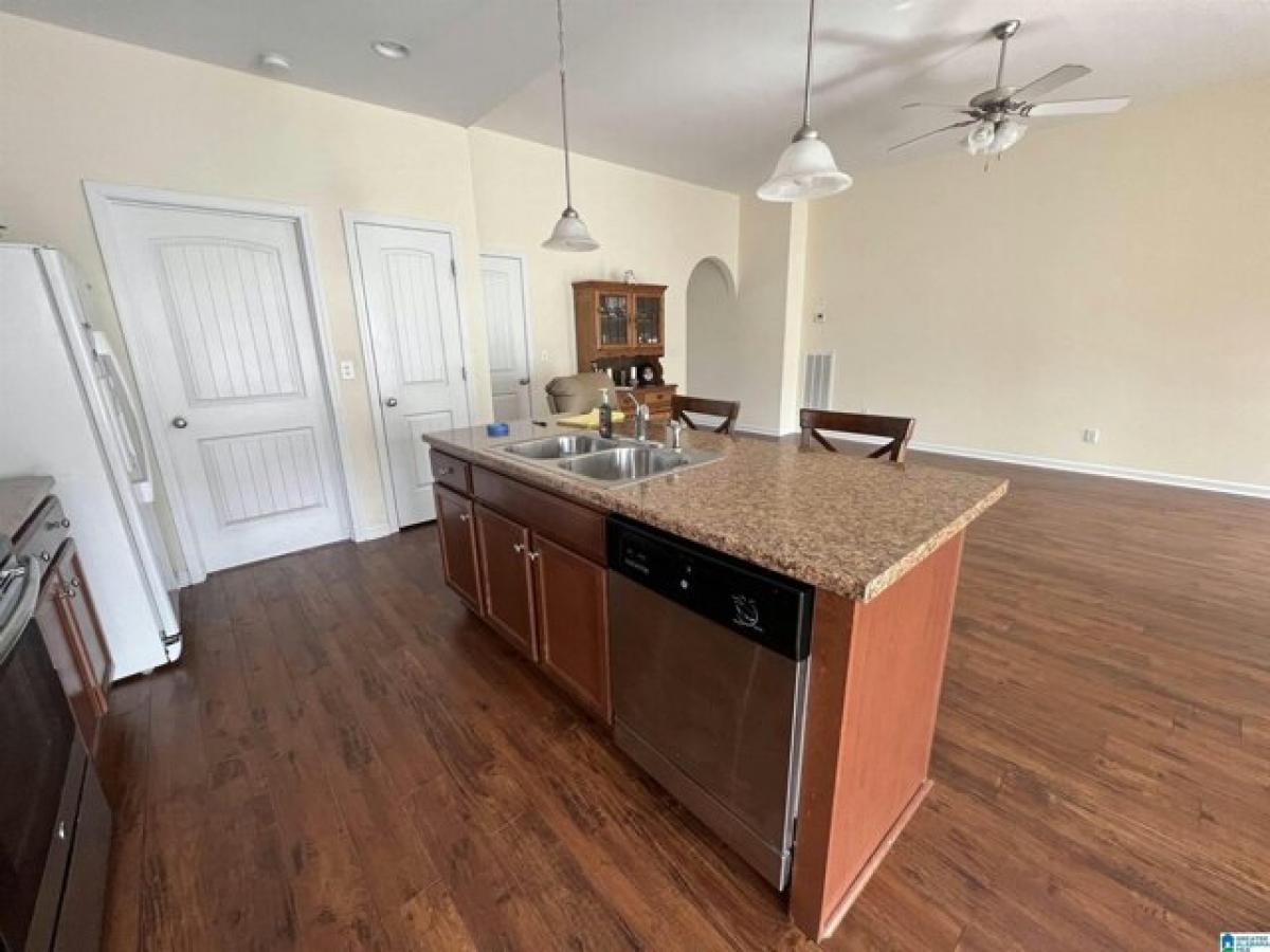 Picture of Home For Sale in Morris, Alabama, United States