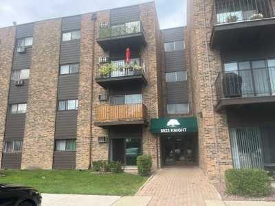 Home For Rent in Des Plaines, Illinois