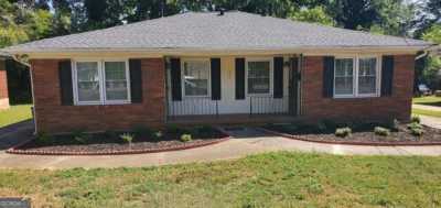 Home For Rent in College Park, Georgia