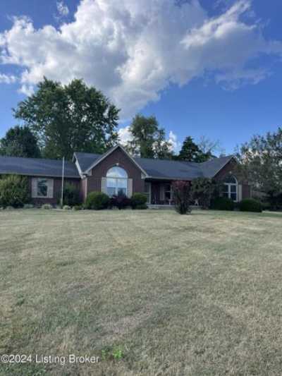 Home For Sale in Shelbyville, Kentucky