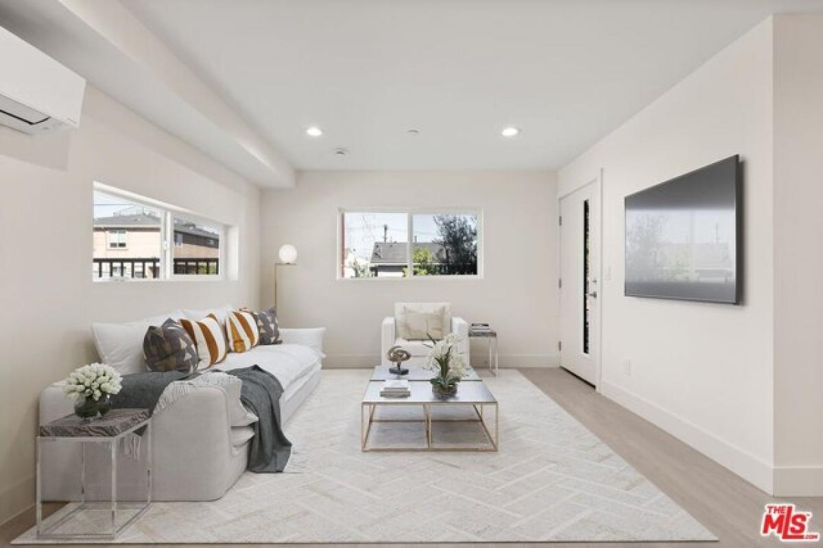 Picture of Home For Rent in North Hollywood, California, United States